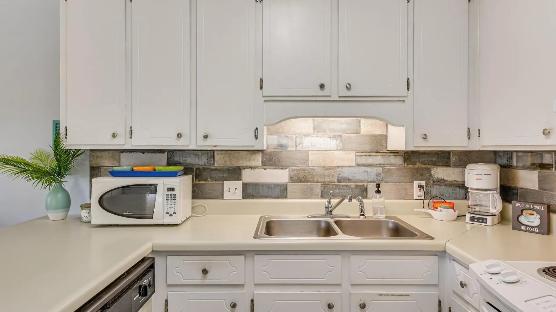 Pcb Resort Condo With Private Balcony And 3 Pools! Panama City Beach 0*,  United States